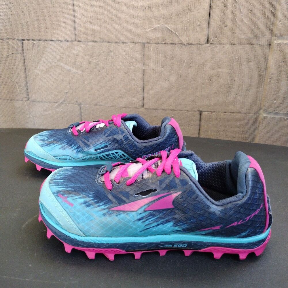 Altra King MT Trail Running Vibram Hiking Sneaker Shoes Womens Size 6 Blue Pink